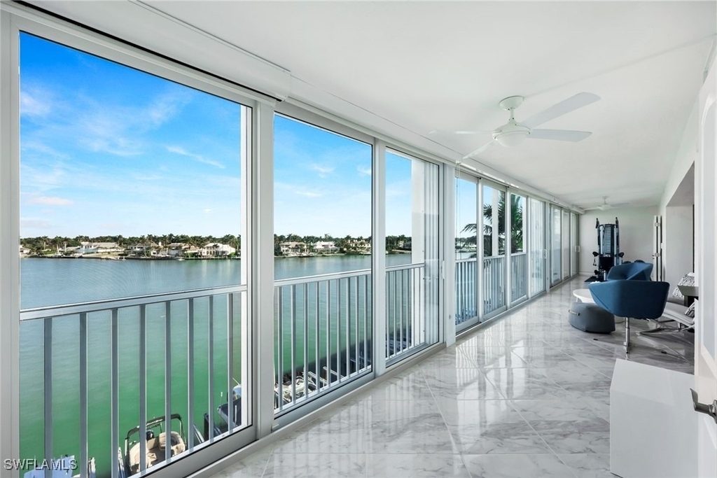 2750 Gulf Shore Boulevard N - Photo 14