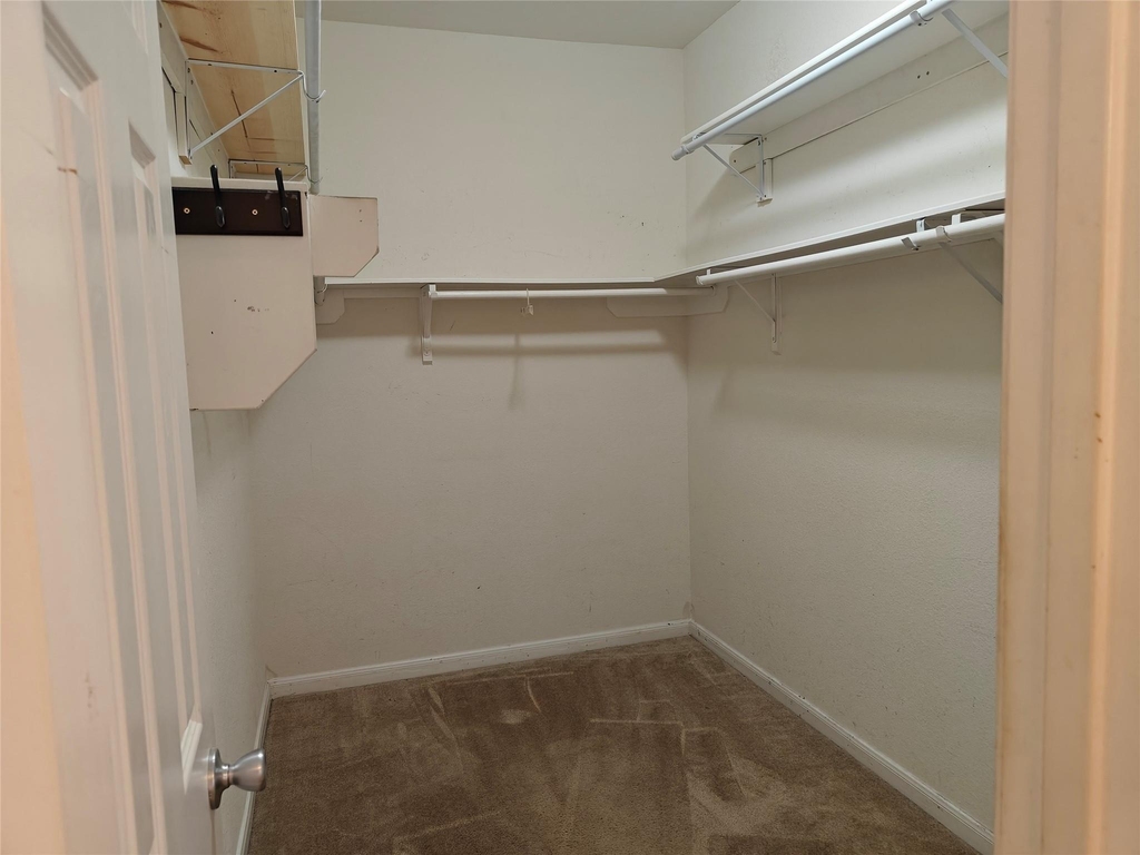7915 Moss Springs Ct Court - Photo 22