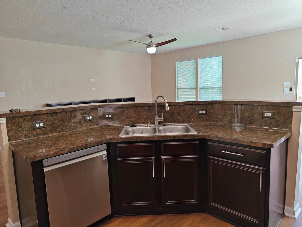 7915 Moss Springs Ct Court - Photo 13