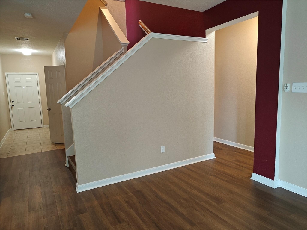 7915 Moss Springs Ct Court - Photo 16