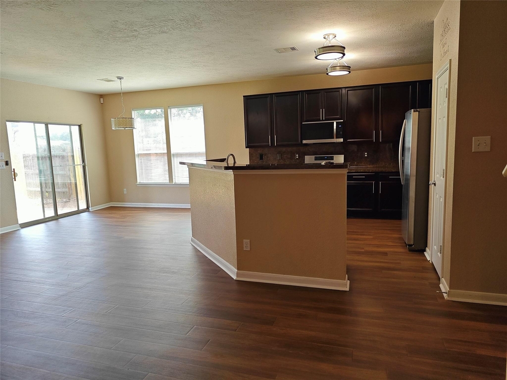 7915 Moss Springs Ct Court - Photo 9