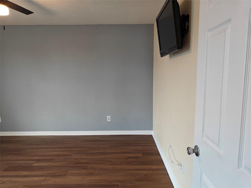 7915 Moss Springs Ct Court - Photo 38