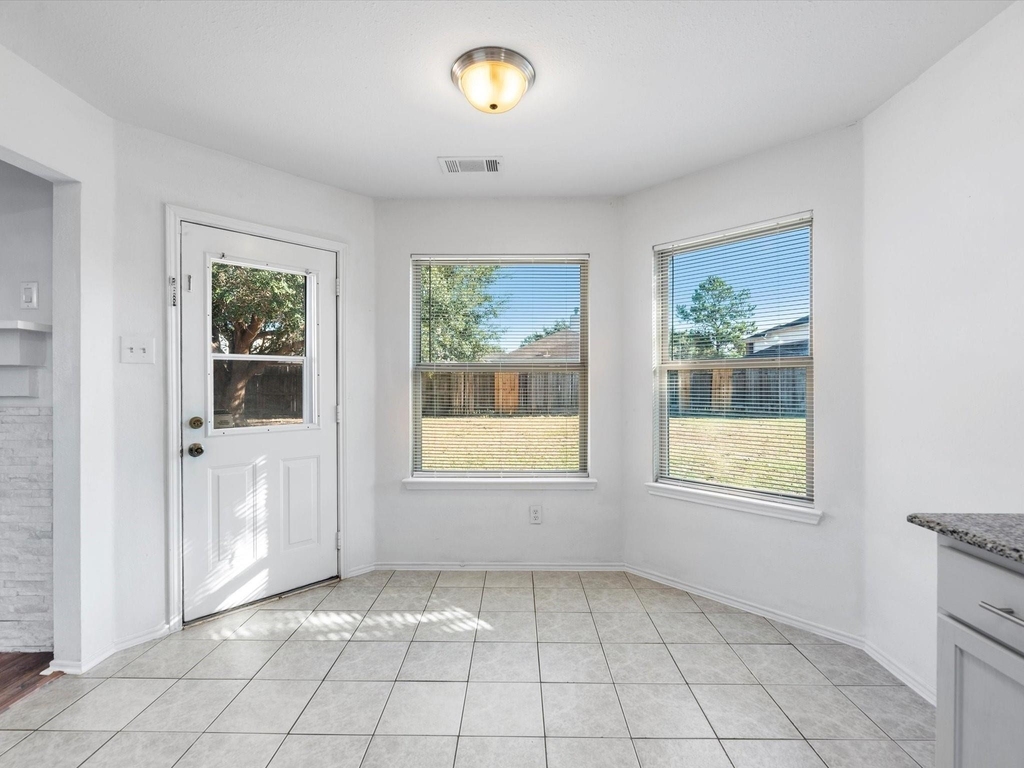 14306 Spring Marsh Court - Photo 11