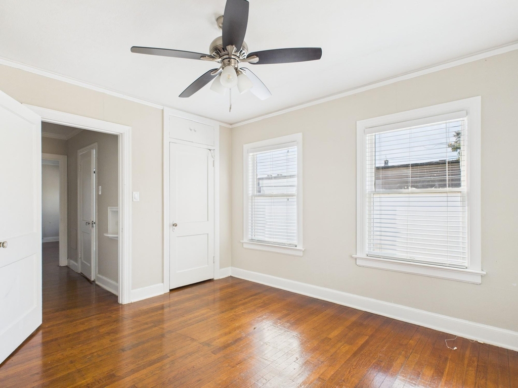 1920 Richmond Avenue - Photo 8
