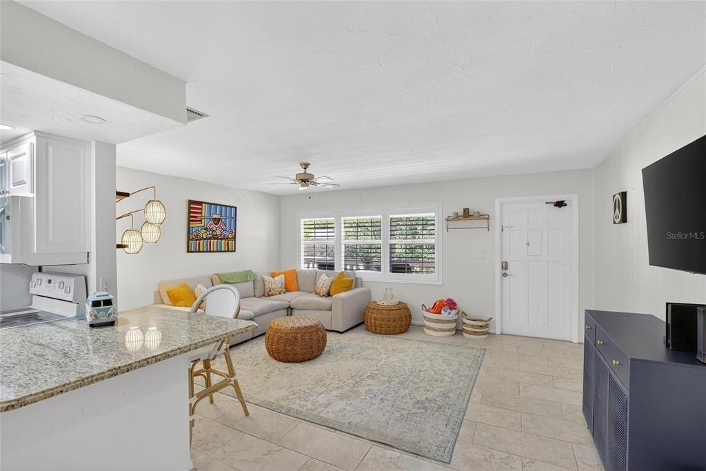 650 Pinellas Point Drive S - Photo 3