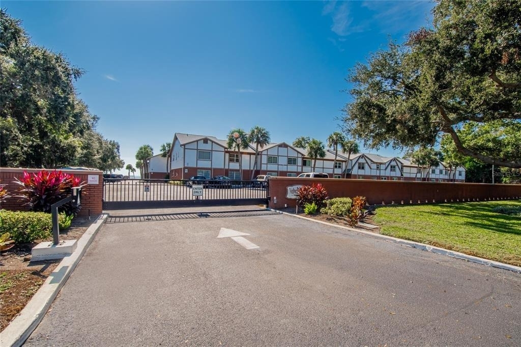 650 Pinellas Point Drive S - Photo 21