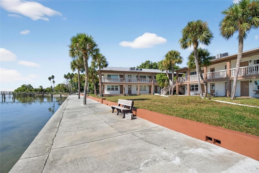 650 Pinellas Point Drive S - Photo 29
