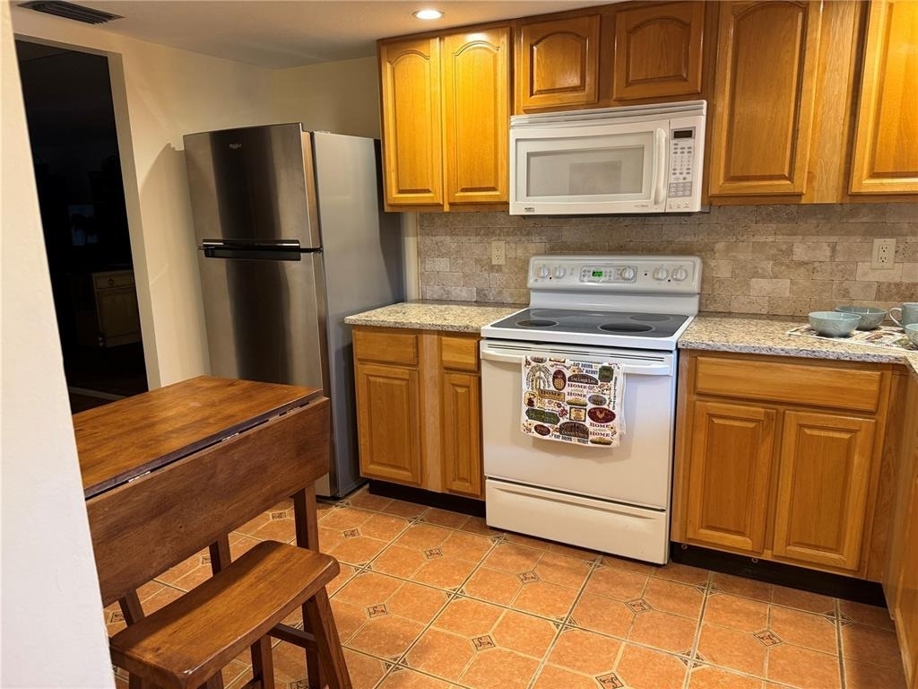 3124 Lake Bayshore Drive - Photo 6
