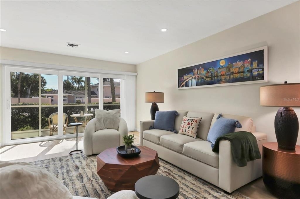 500 S Washington Drive - Photo 4
