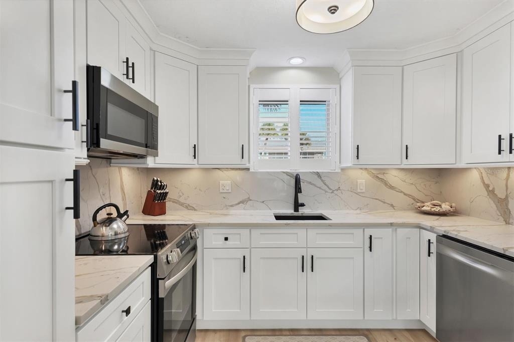 500 S Washington Drive - Photo 11