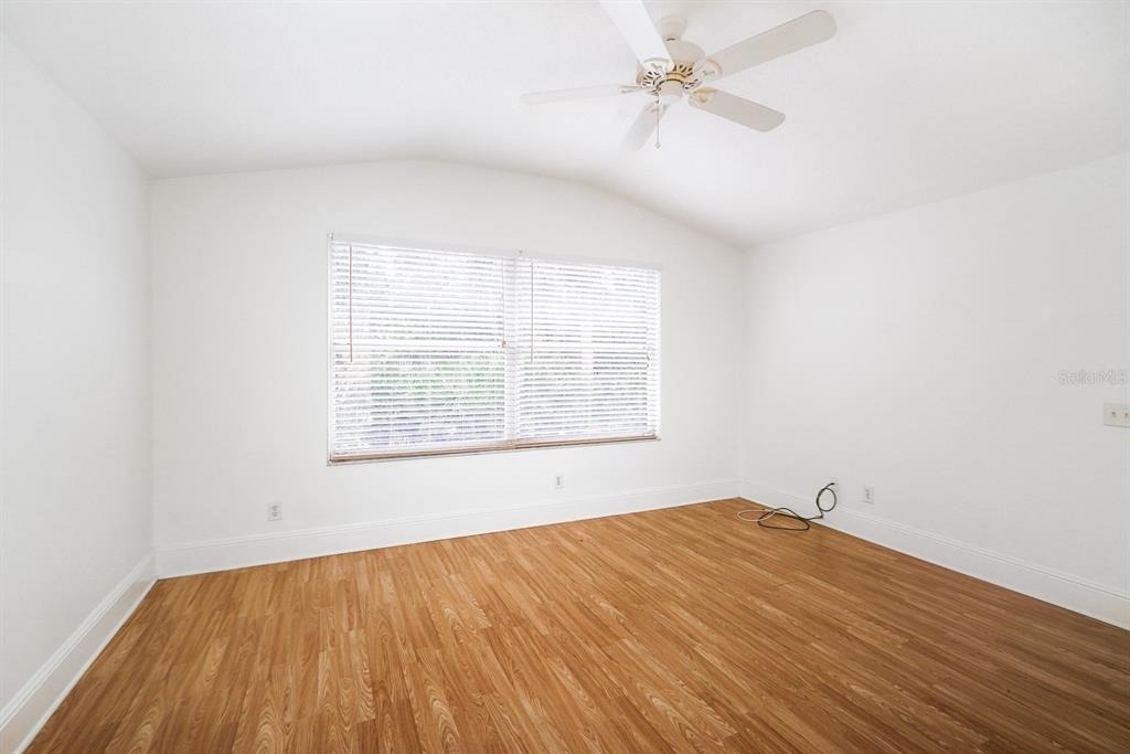 295 Fareham Drive - Photo 20