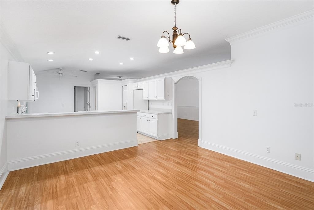 295 Fareham Drive - Photo 16