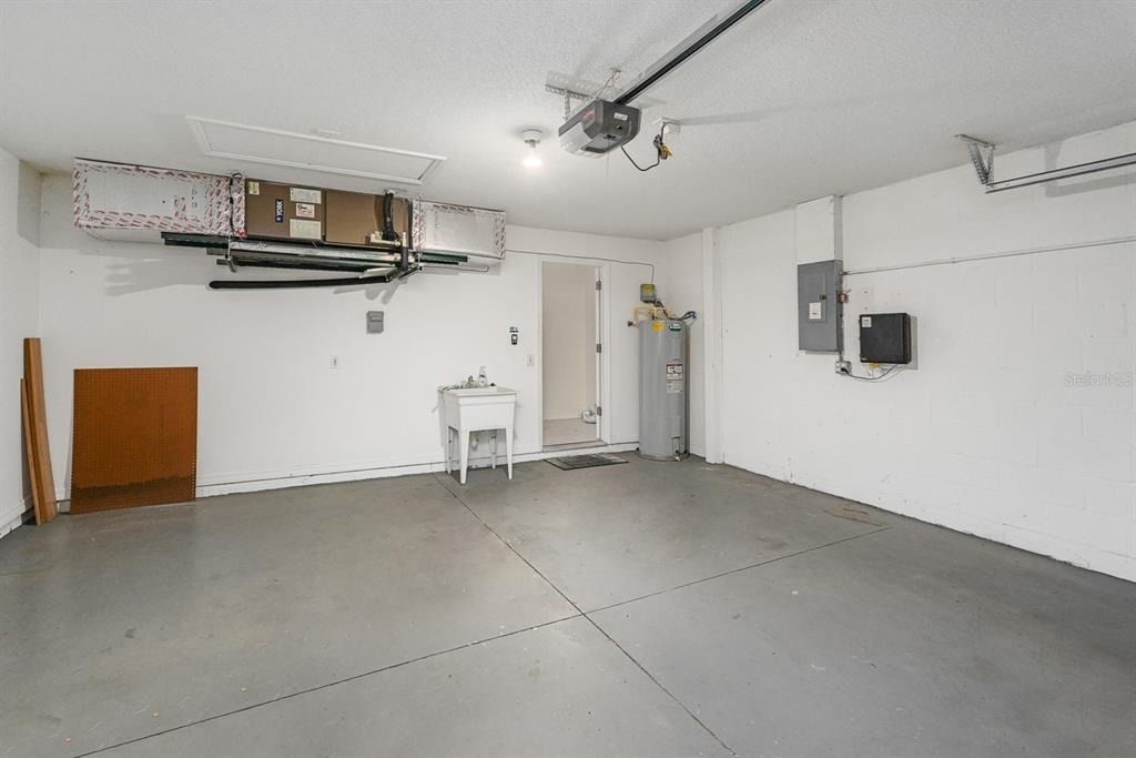 295 Fareham Drive - Photo 33