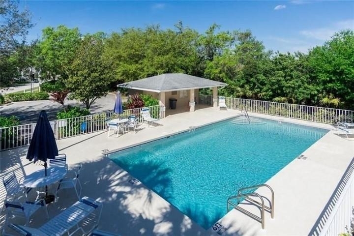 295 Fareham Drive - Photo 42