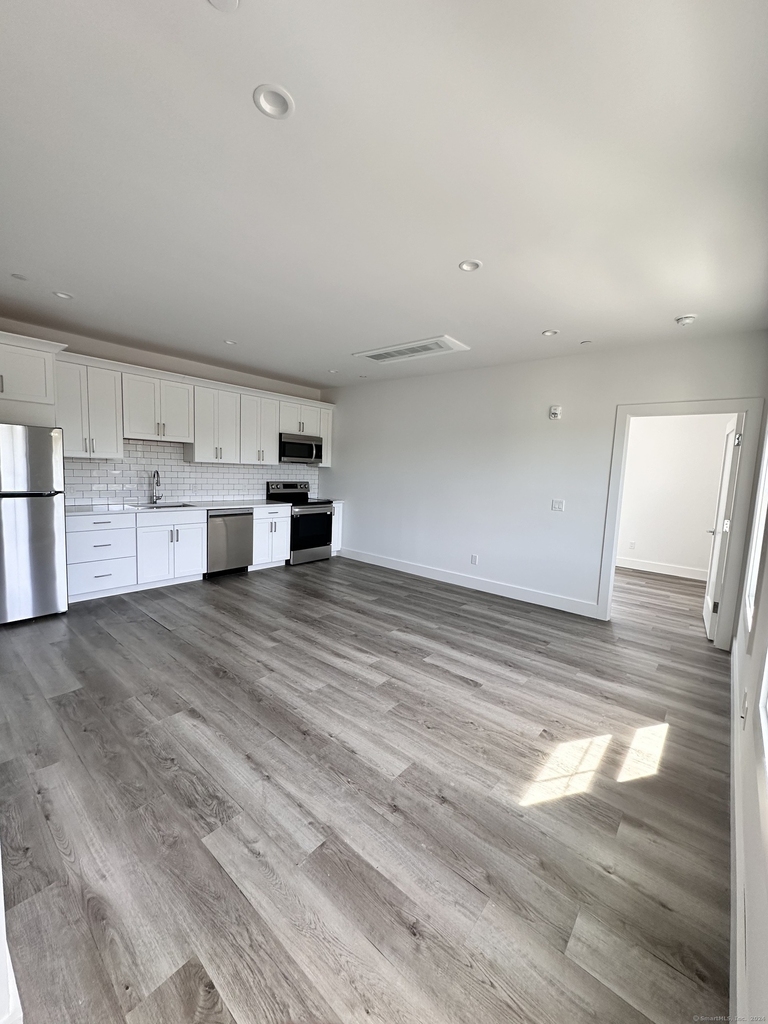 528 Black Rock Turnpike - Photo 22