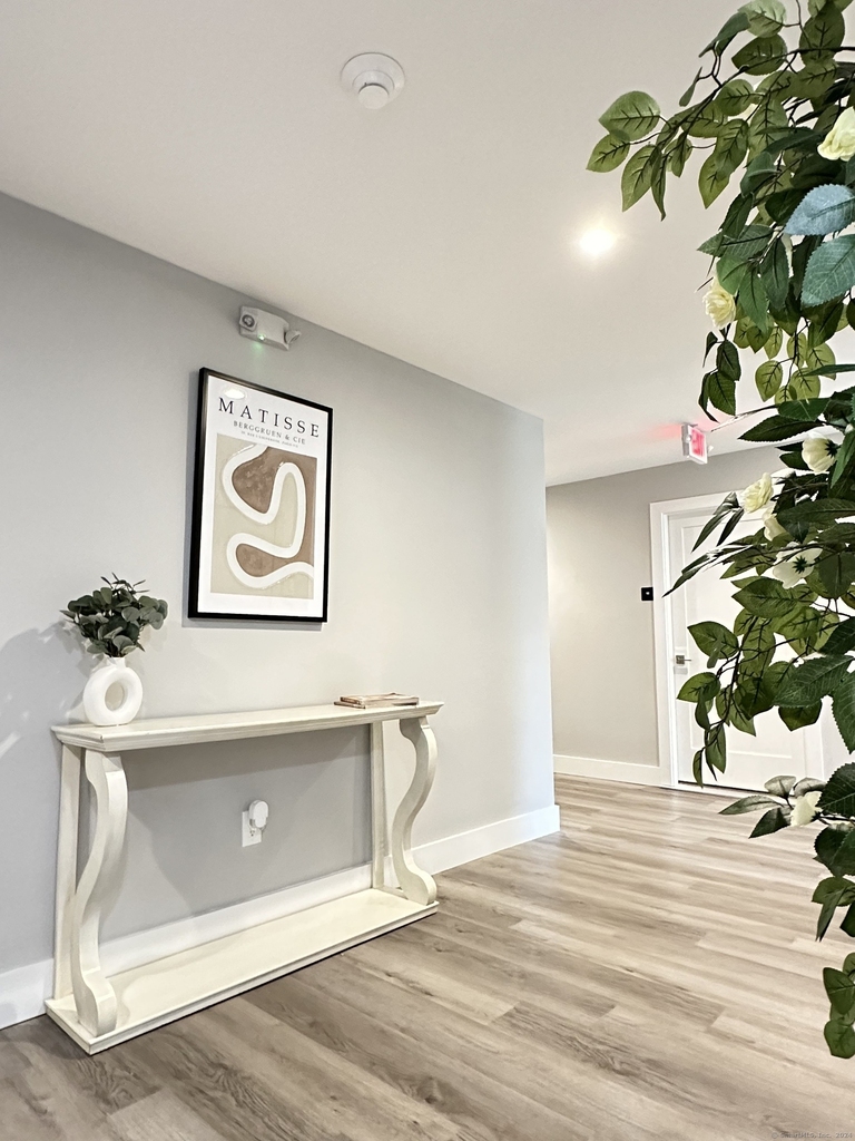 528 Black Rock Turnpike - Photo 9