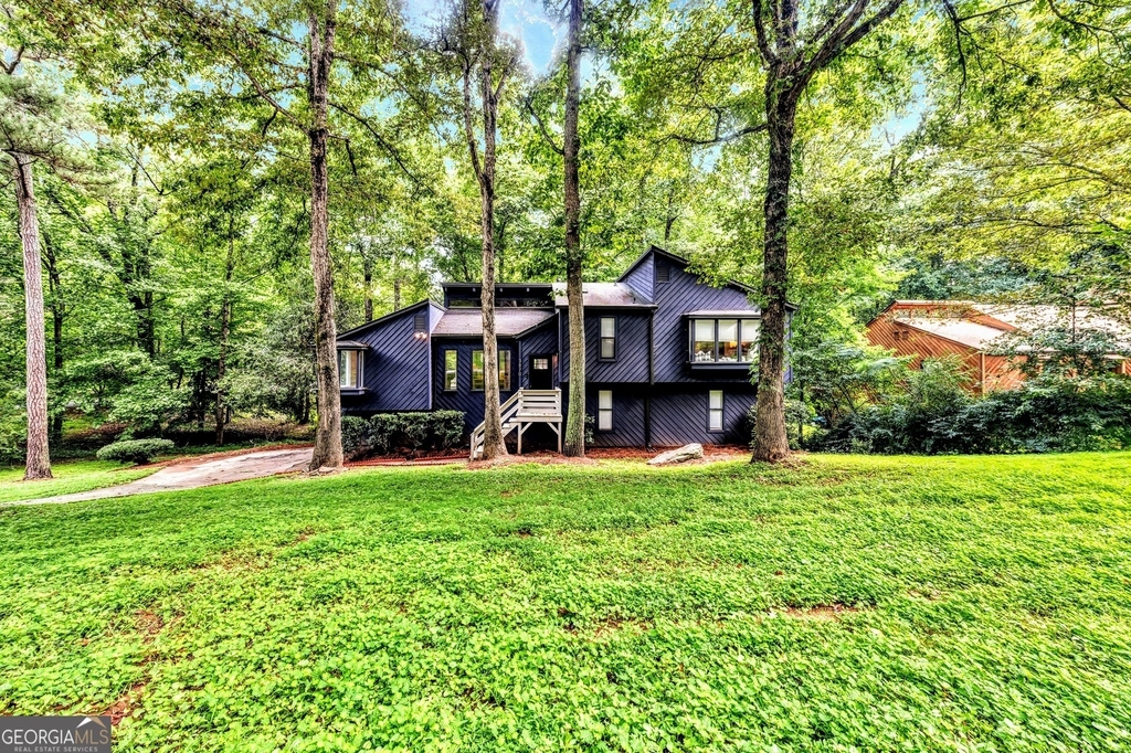 3870 Northpoint Drive - Photo 29