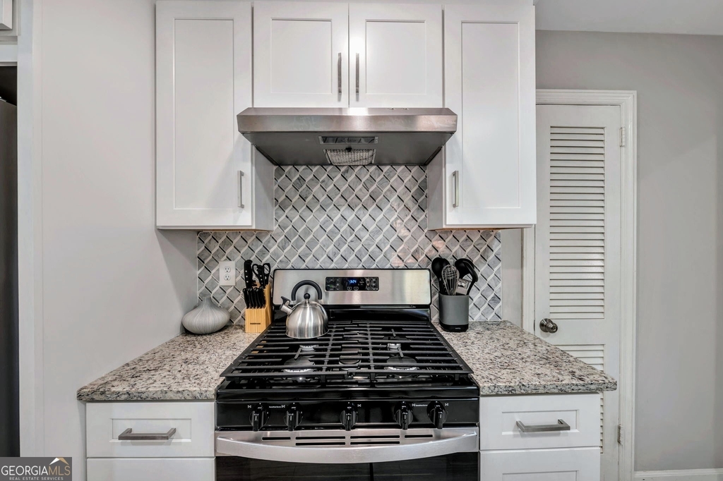 1131 Stoneybrook Road - Photo 11