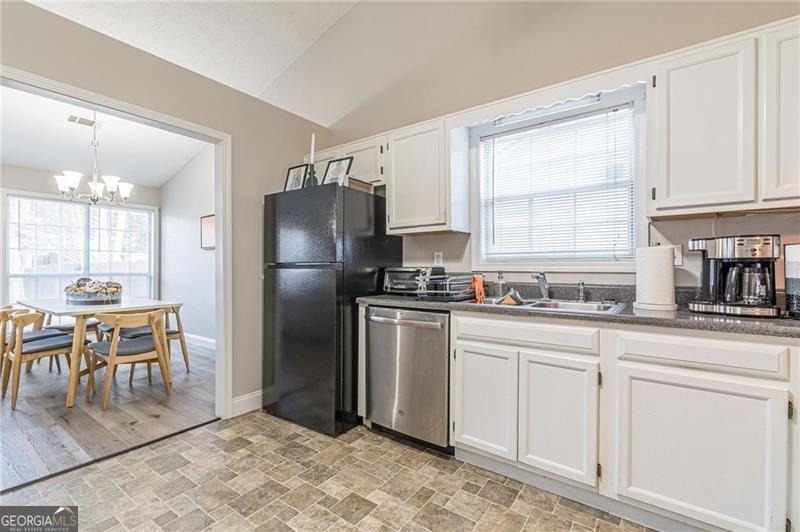 3195 Jorden Crest Court - Photo 19