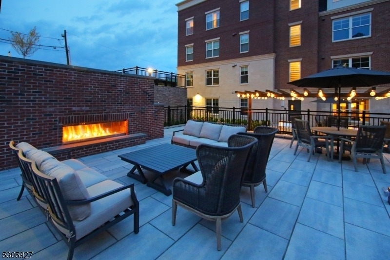 30 Court St  B209 - Photo 3