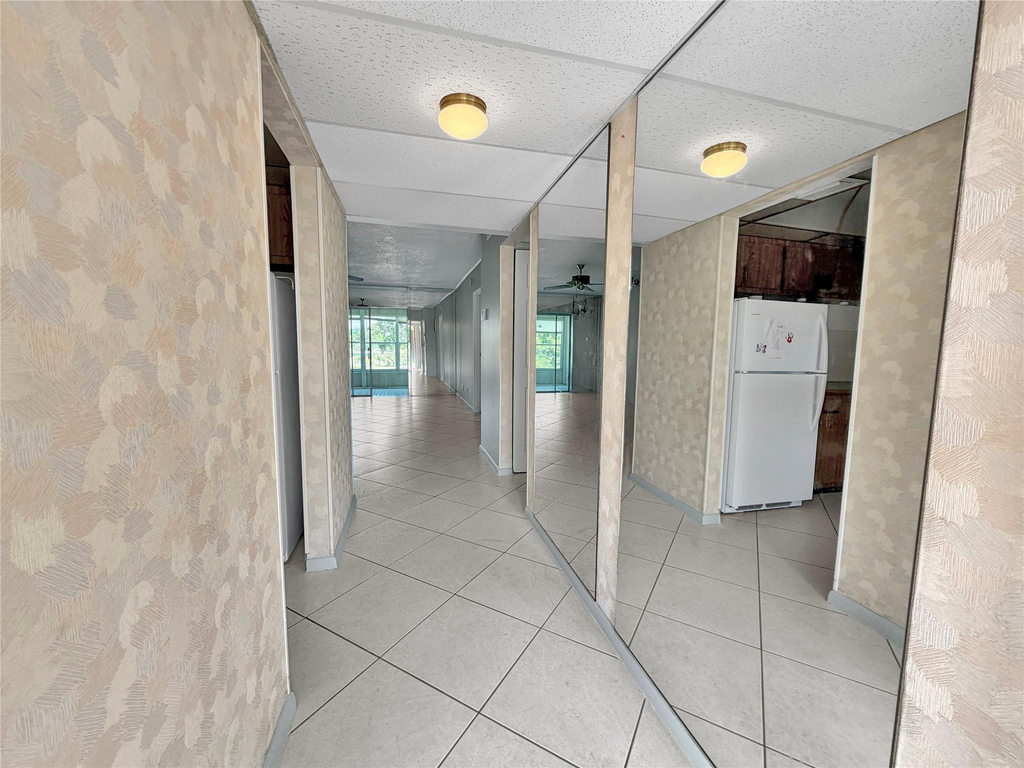 1035 Country Club Drive - Photo 7