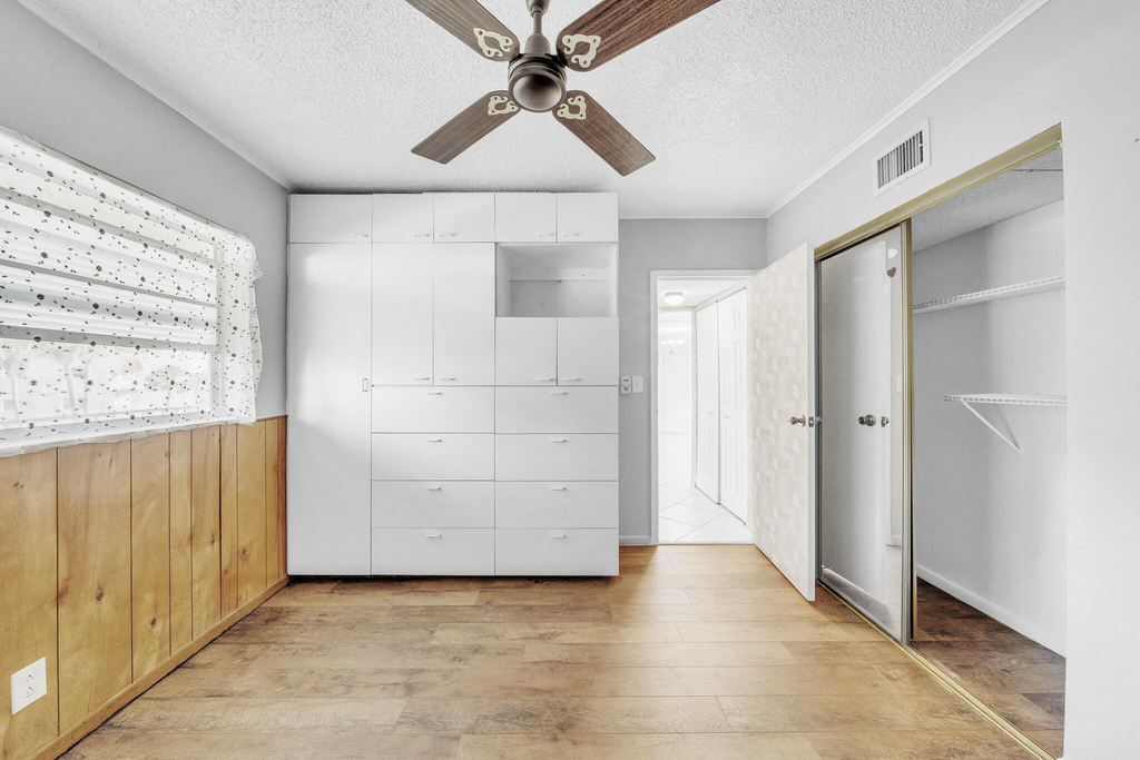 1035 Country Club Drive - Photo 27