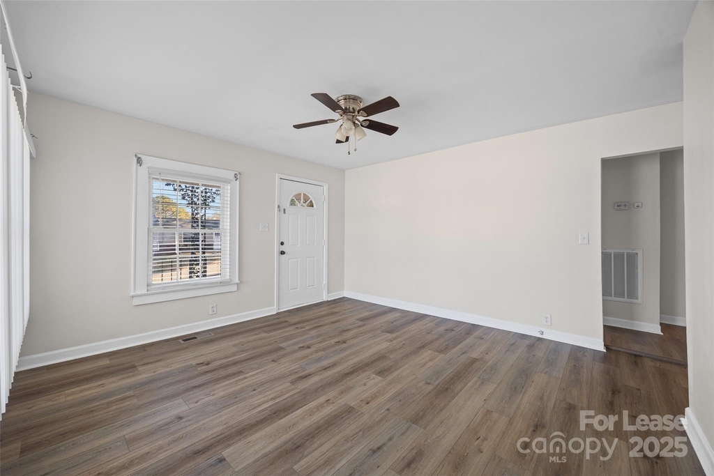807 N Morris Street - Photo 4
