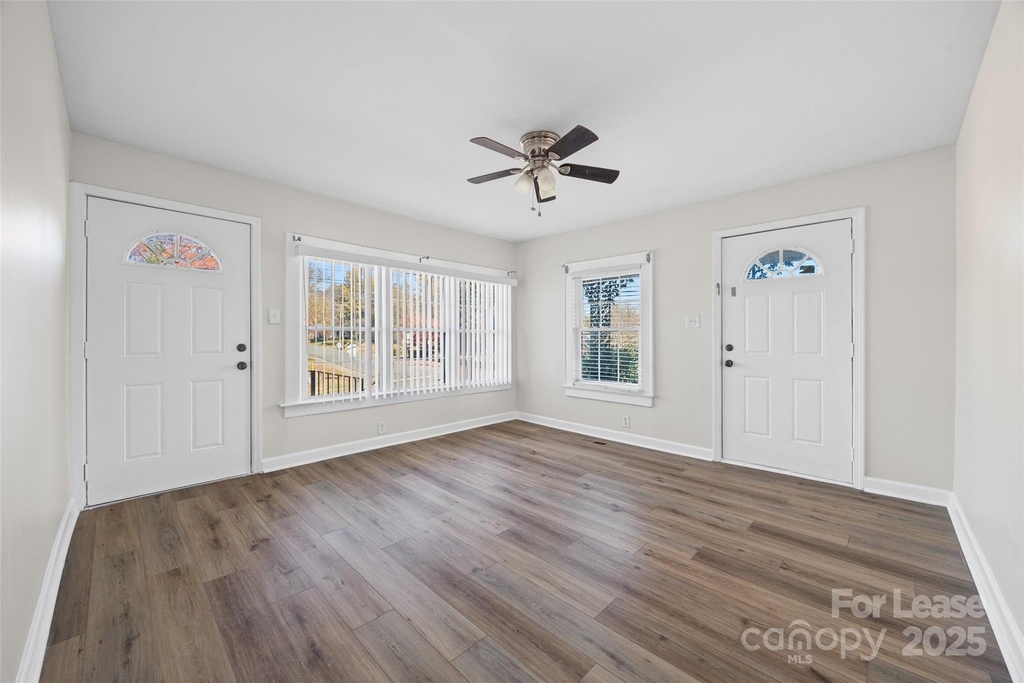 807 N Morris Street - Photo 3