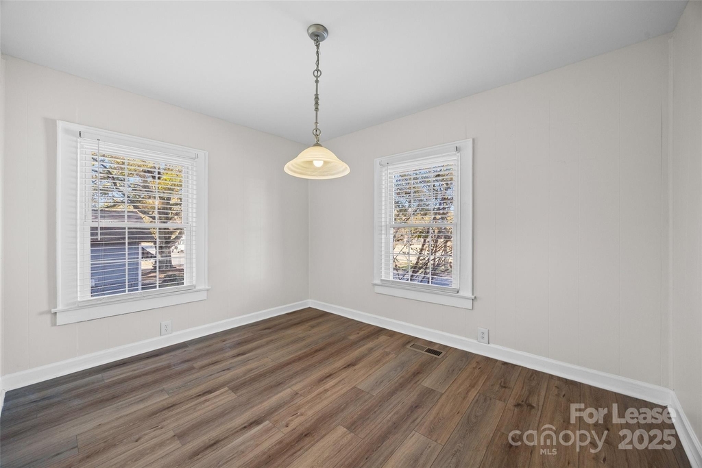 807 N Morris Street - Photo 11