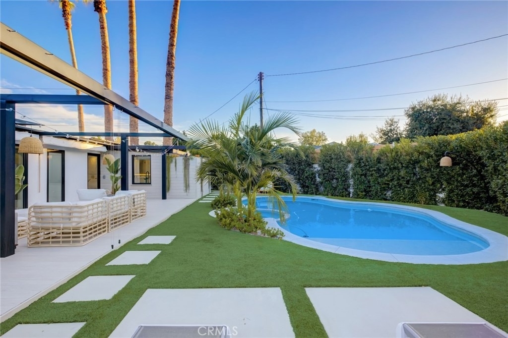 8161 Encino Avenue - Photo 58