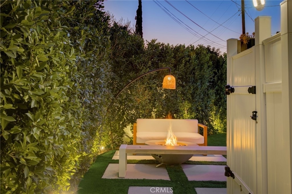 8161 Encino Avenue - Photo 68