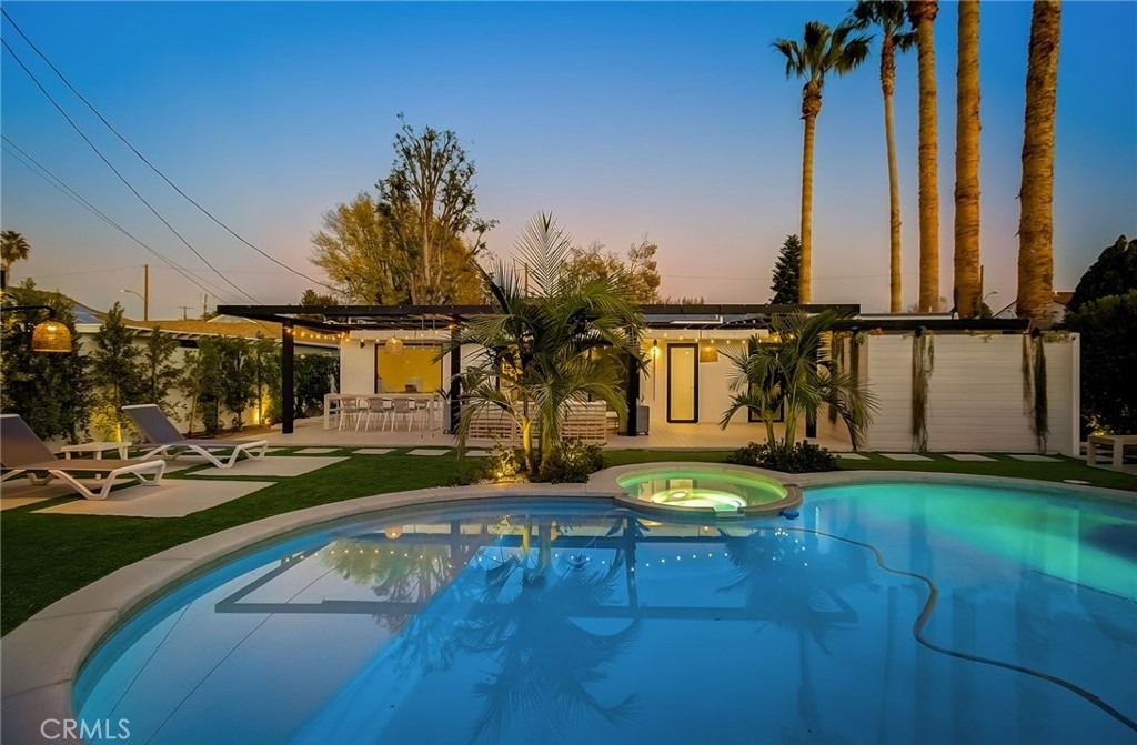 8161 Encino Avenue - Photo 11