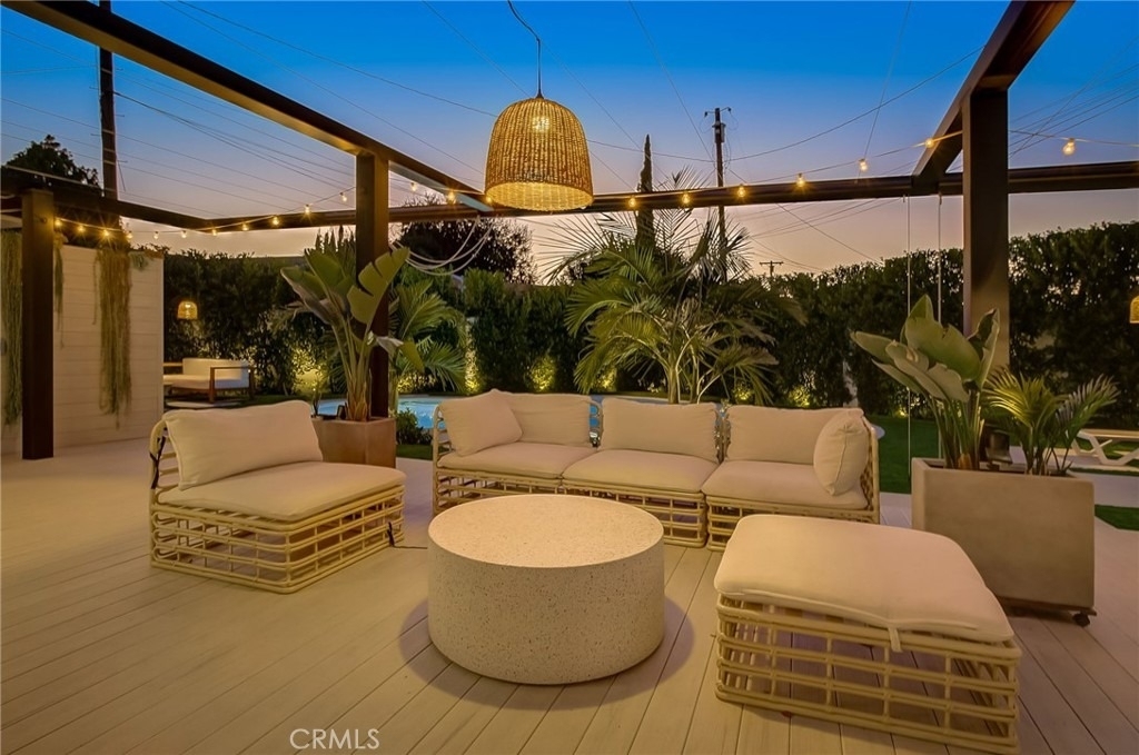 8161 Encino Avenue - Photo 8