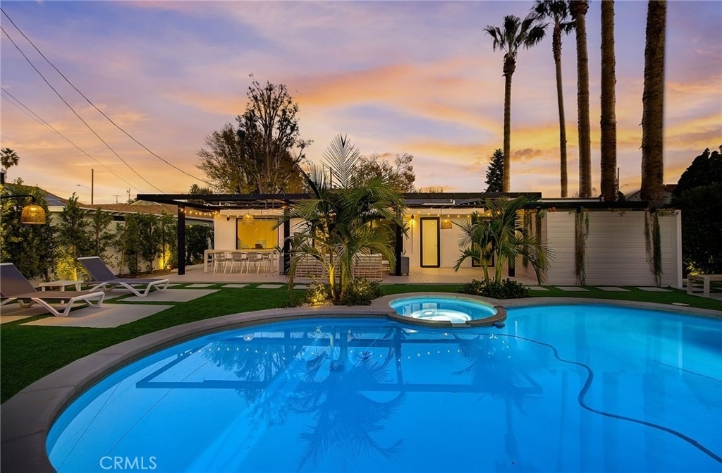 8161 Encino Avenue - Photo 16