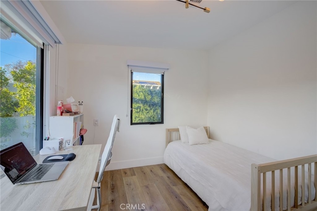 8161 Encino Avenue - Photo 50
