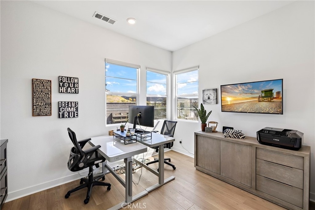 896 Sunrise Road - Photo 6