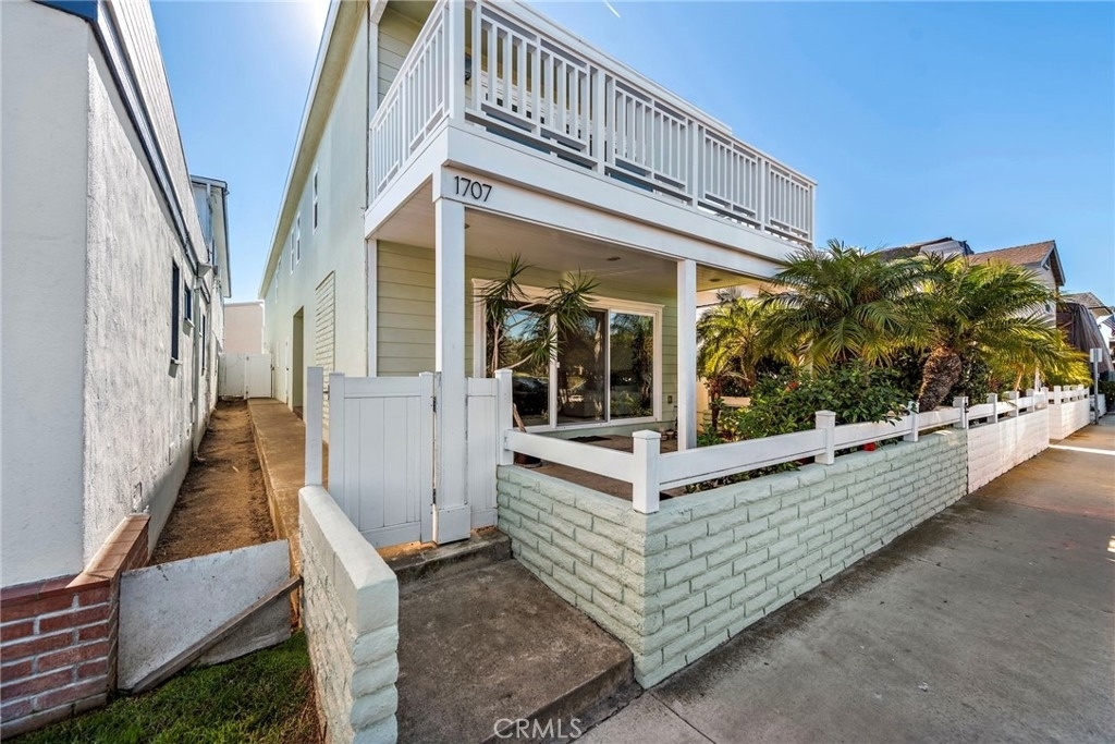 1707 W Balboa Boulevard - Photo 2