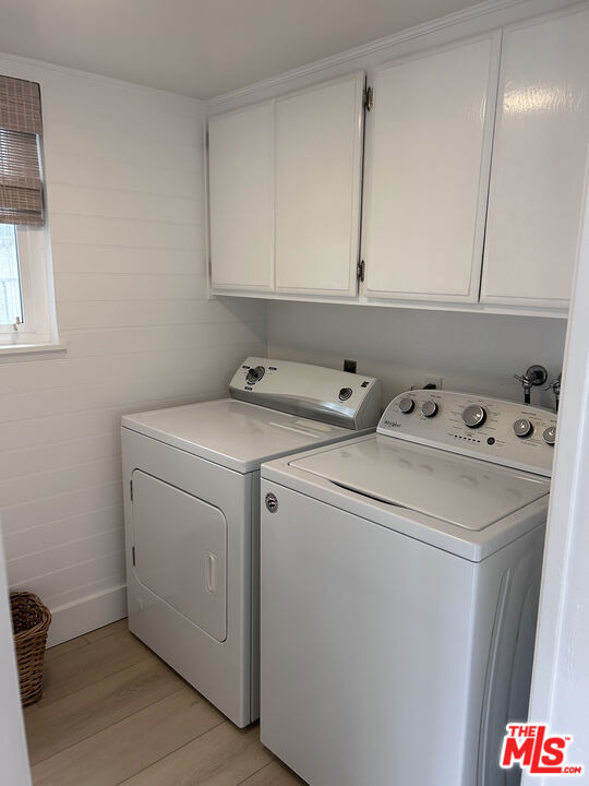 219 13th Street - Photo 22