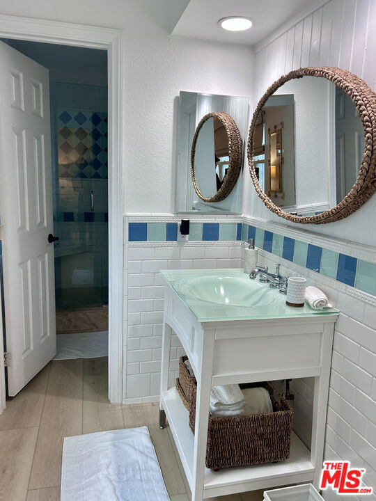 219 13th Street - Photo 19