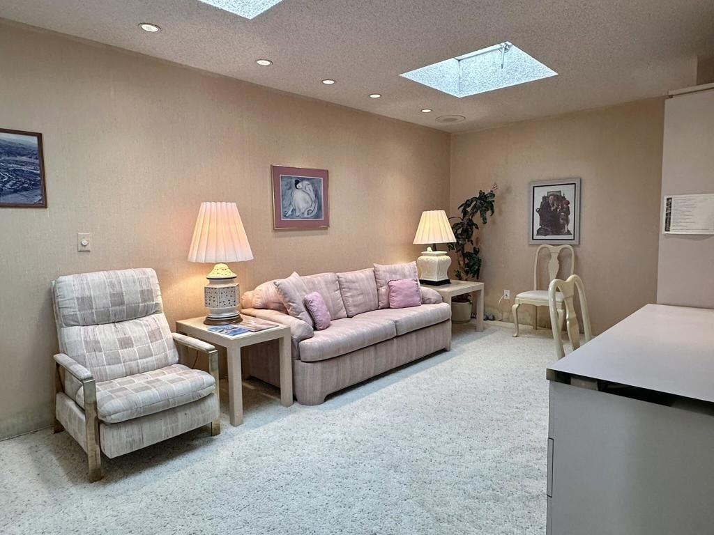 81 Marbella Drive - Photo 10