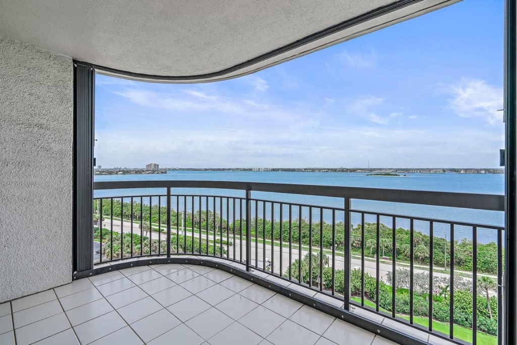 5380 N Ocean Drive - Photo 13