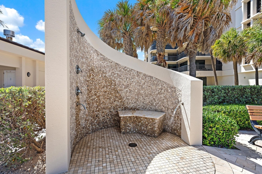5380 N Ocean Drive - Photo 33