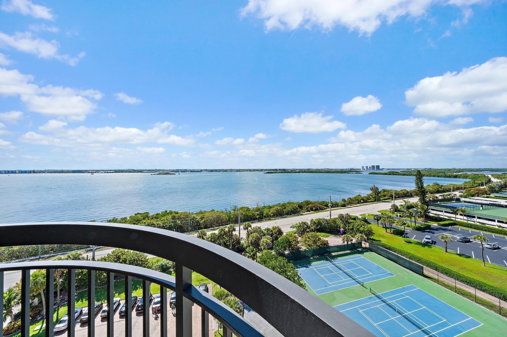 5380 N Ocean Drive - Photo 36