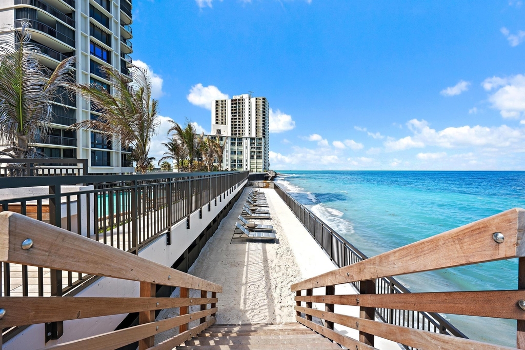 5380 N Ocean Drive - Photo 23