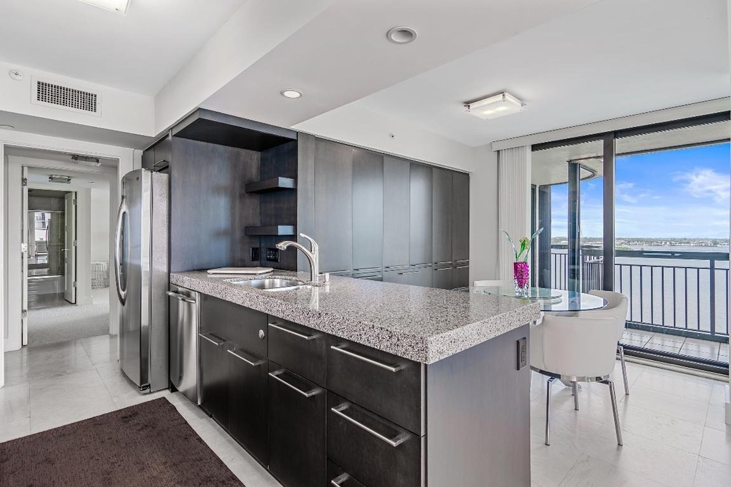 5380 N Ocean Drive - Photo 5