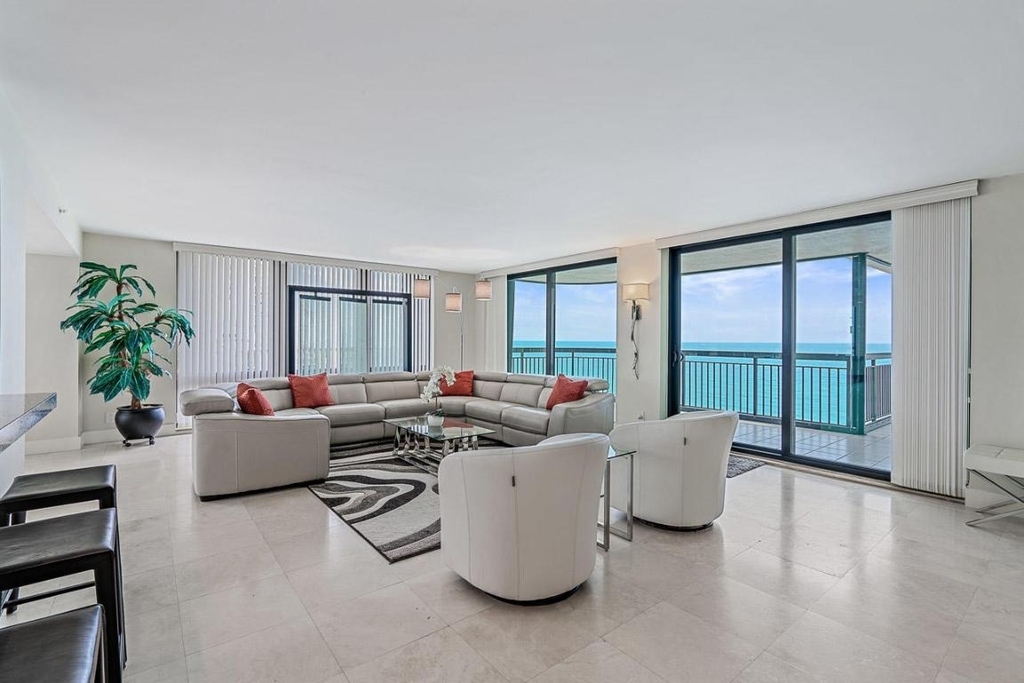5380 N Ocean Drive - Photo 2