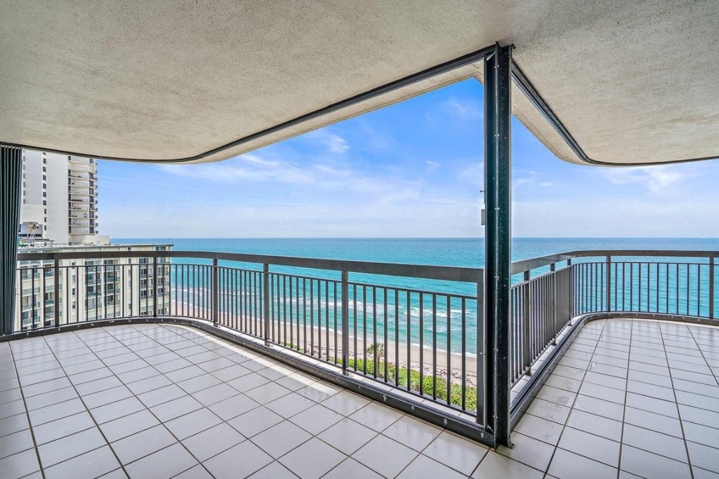 5380 N Ocean Drive - Photo 4