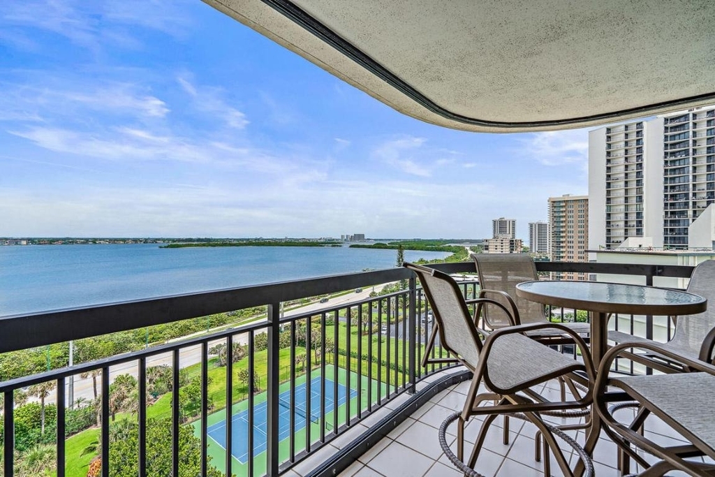 5380 N Ocean Drive - Photo 7