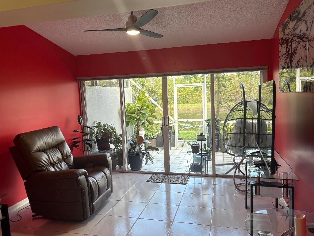 7275 Summer Tree Drive - Photo 10