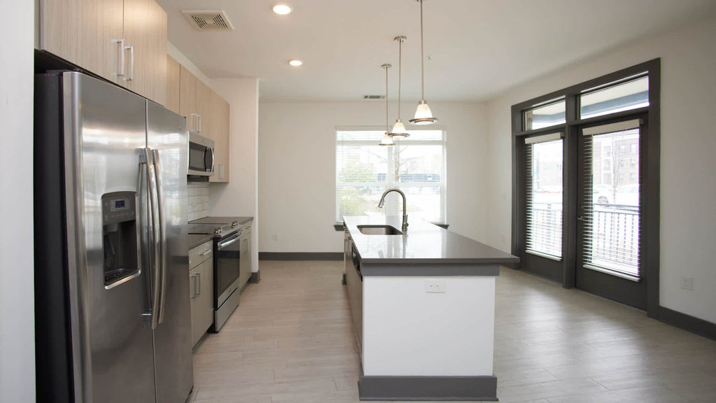1605 Church St. - Photo 6